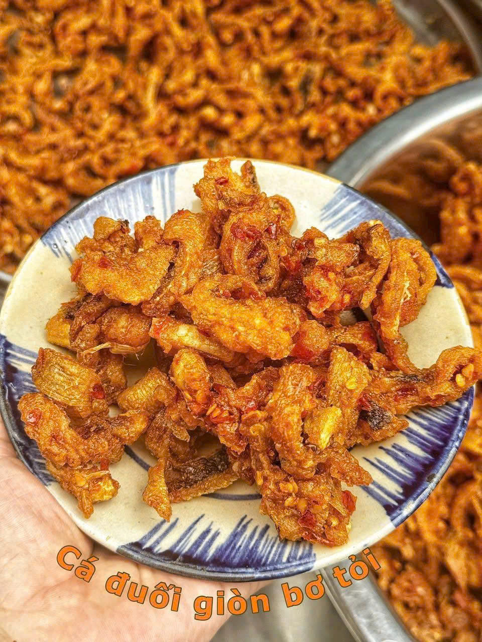 Cá Đuối Chiên Bơ Tỏi Giòn