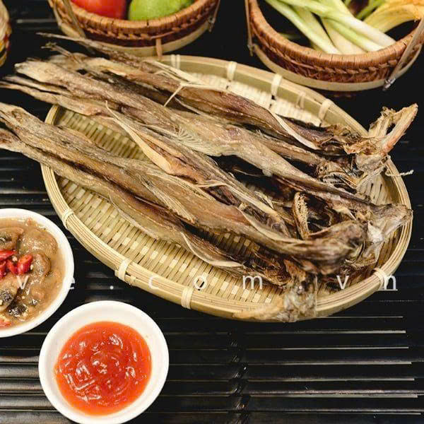 Khô Cá Chỉ Vàng
